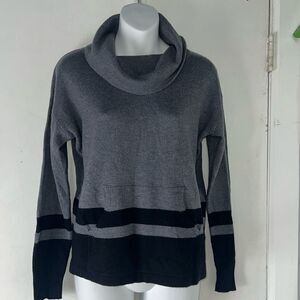 AKINI Grey and Black Lambswool Cashmere Blend Turtleneck Sweater-S